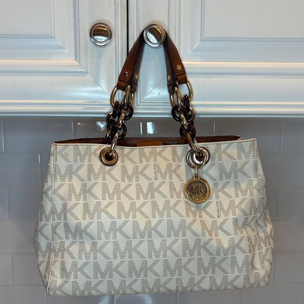 Michael Kors Bag Purse Handbag Cynthia Vanilla PVC Medium Signature Logo Satchel